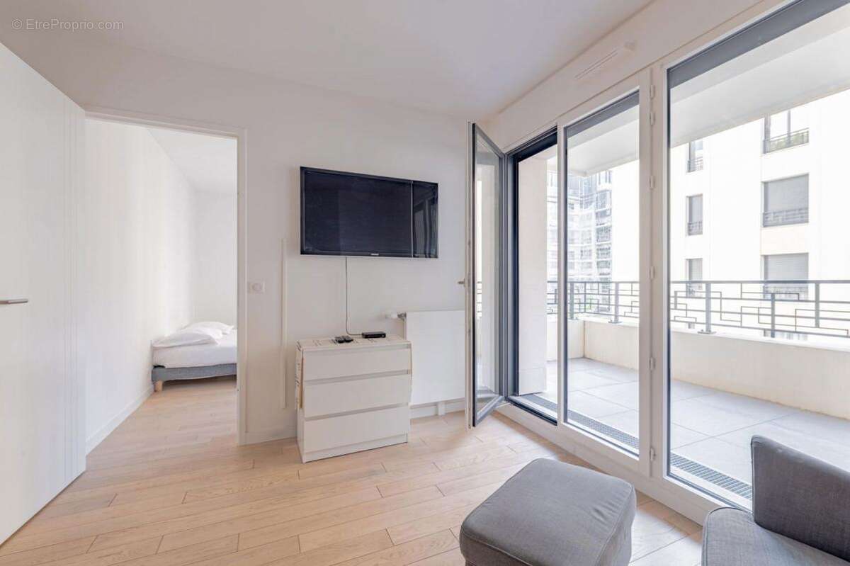 Appartement à LEVALLOIS-PERRET