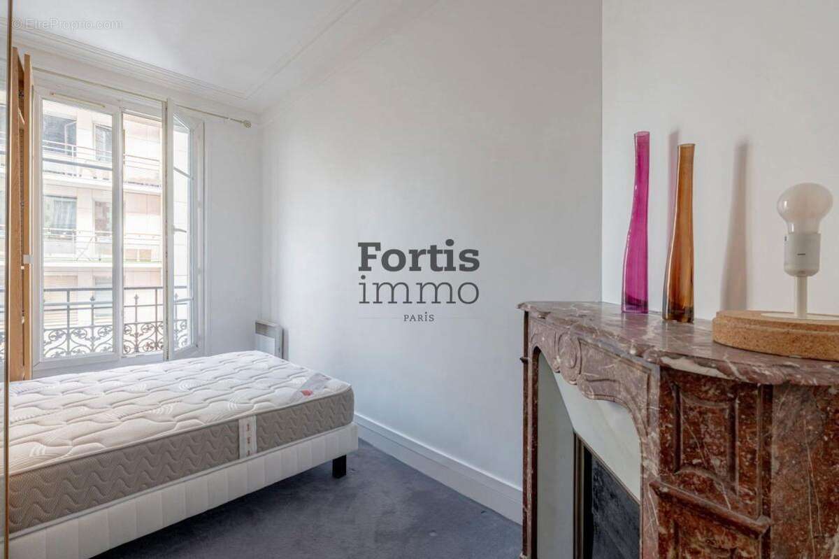 Appartement à LEVALLOIS-PERRET