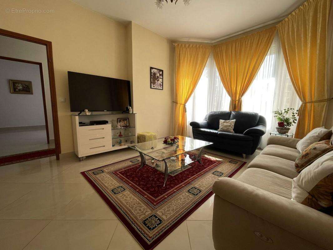 Maison à VITRY-SUR-SEINE