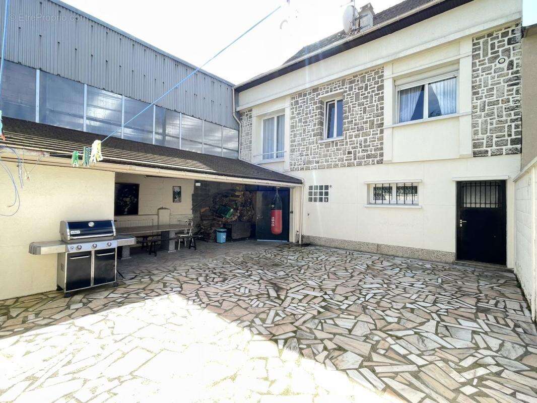 Maison à VITRY-SUR-SEINE