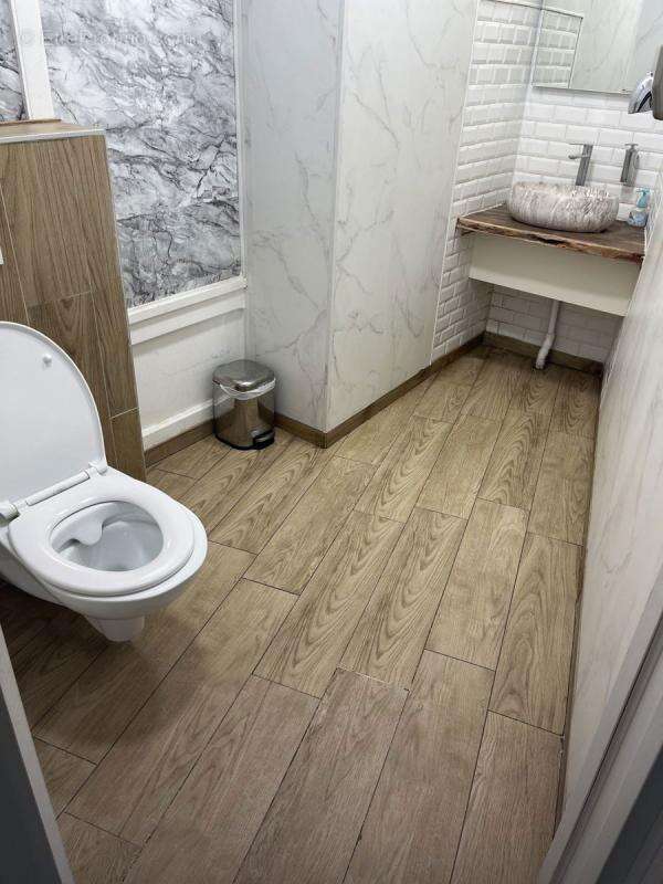 Commerce à PARIS-1E