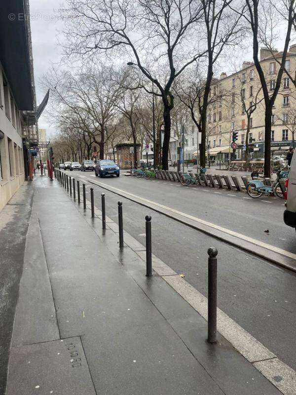 Parking à PARIS-11E