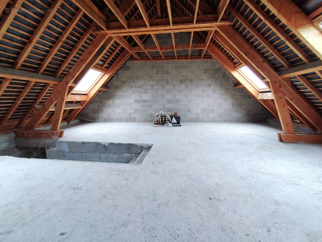 Commerce à SAINT-PIERRE-DES-CORPS