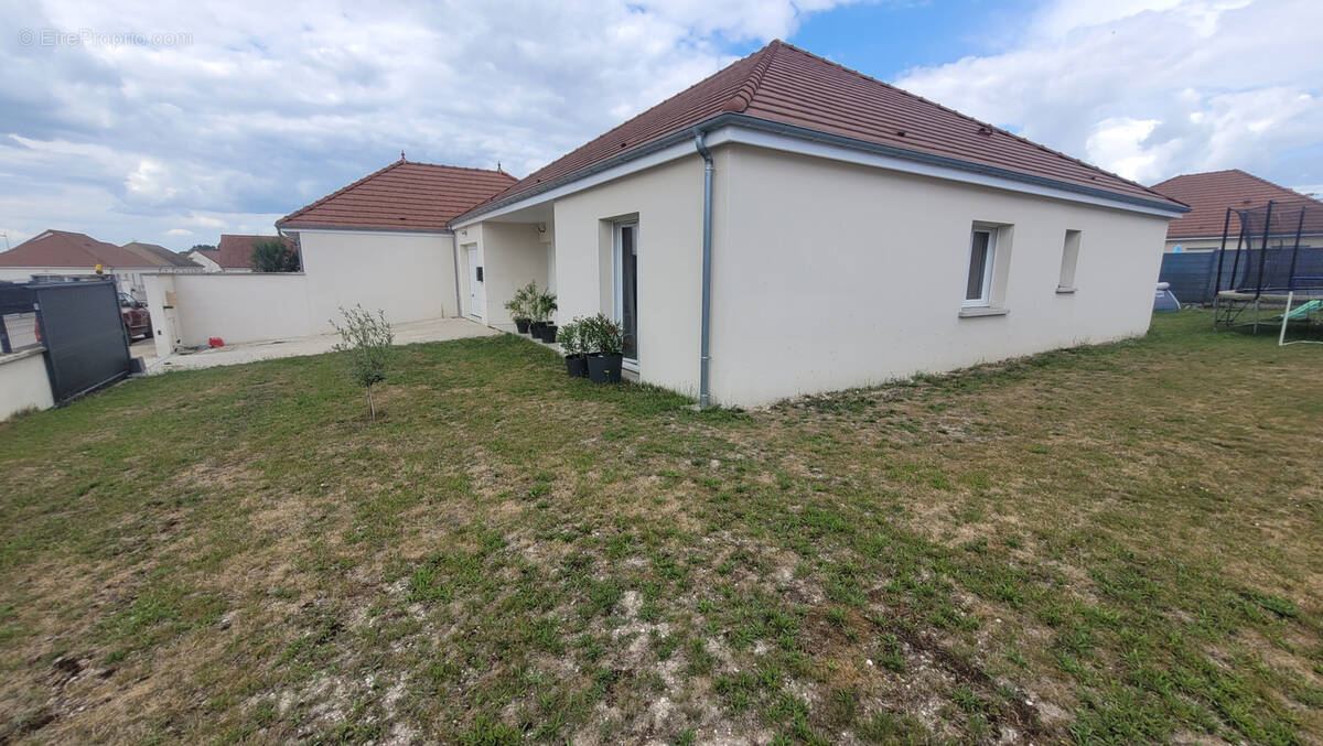 Maison à SAINT-ANDRE-LES-VERGERS