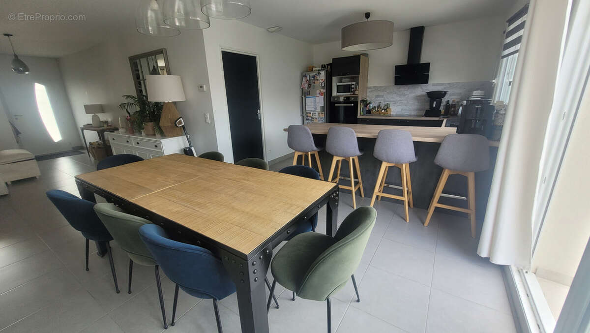 Maison à SAINT-ANDRE-LES-VERGERS