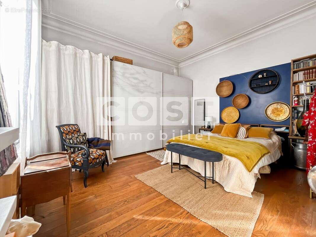 Appartement à BOIS-COLOMBES