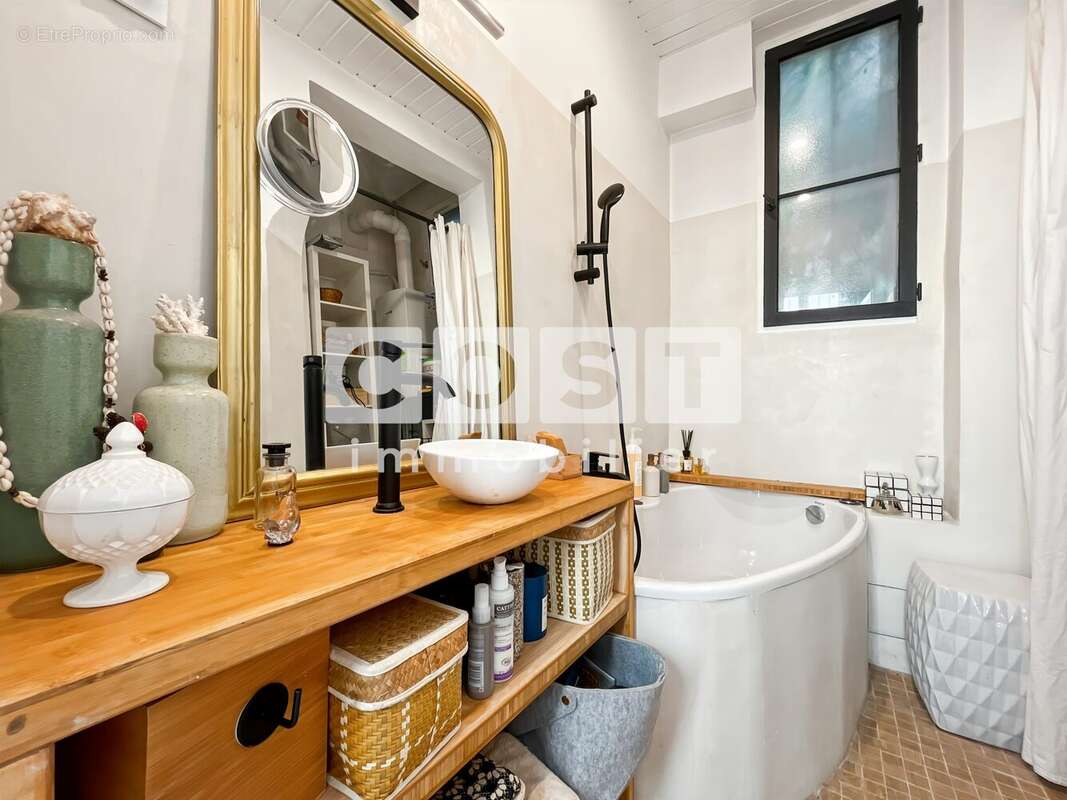 Appartement à BOIS-COLOMBES