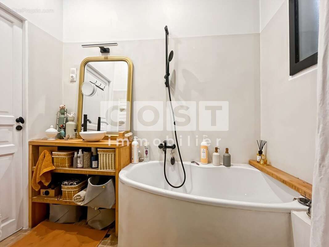 Appartement à BOIS-COLOMBES