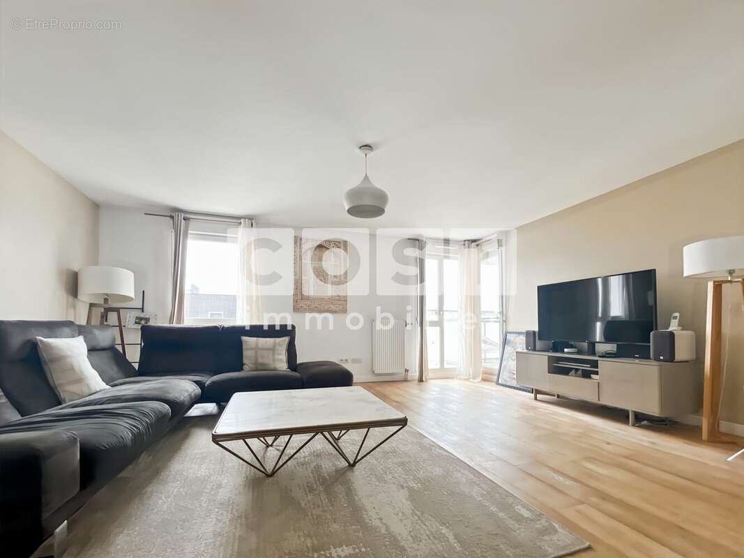 Appartement à GENNEVILLIERS