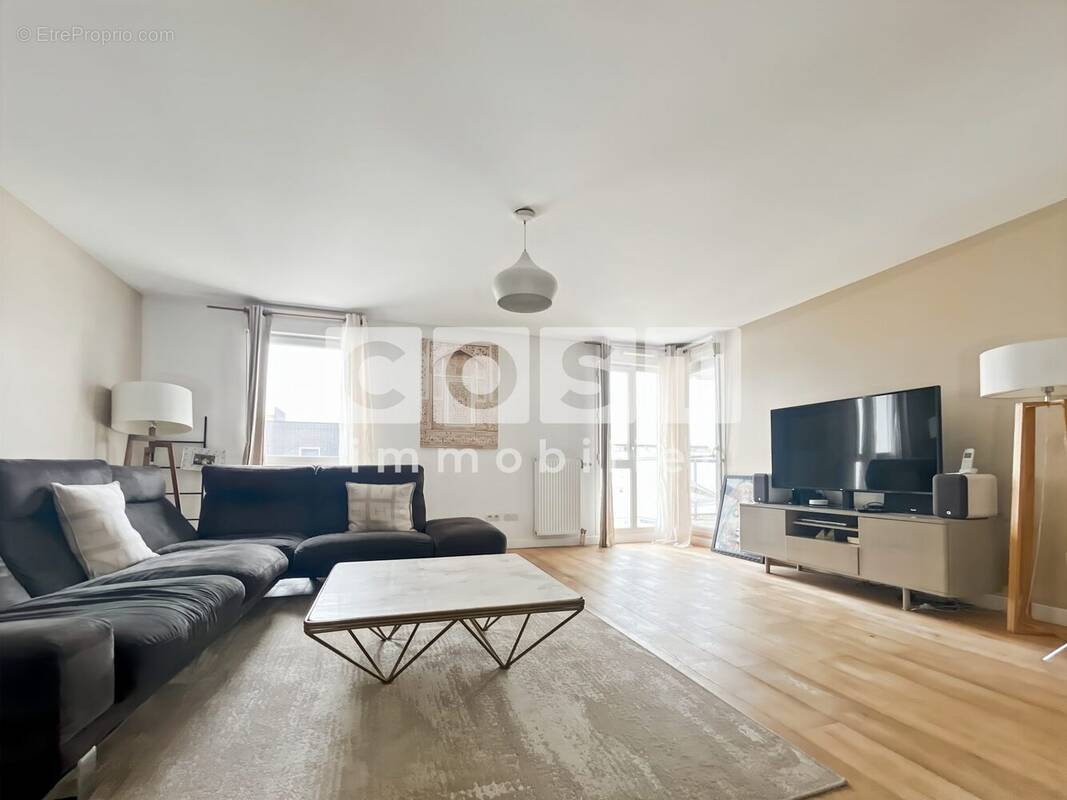 Appartement à GENNEVILLIERS