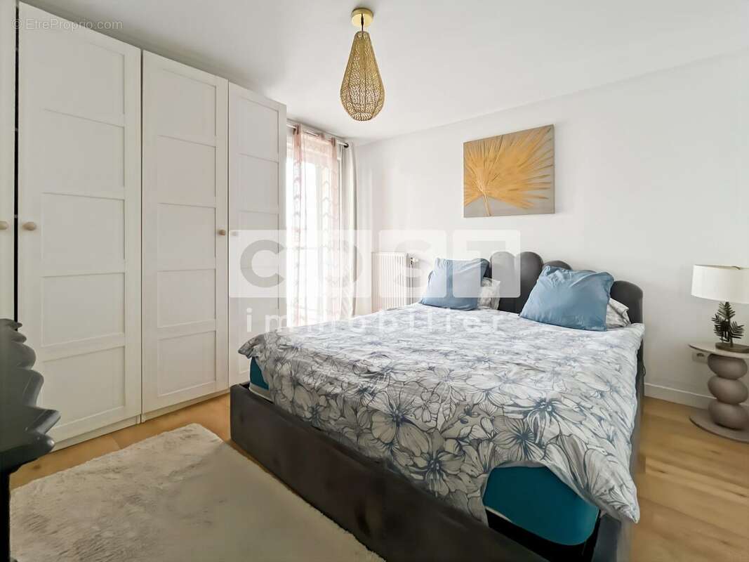 Appartement à GENNEVILLIERS
