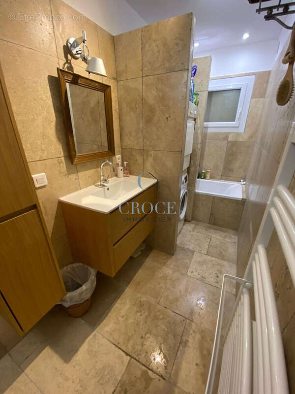 Maison à SAINT-QUENTIN-LA-POTERIE