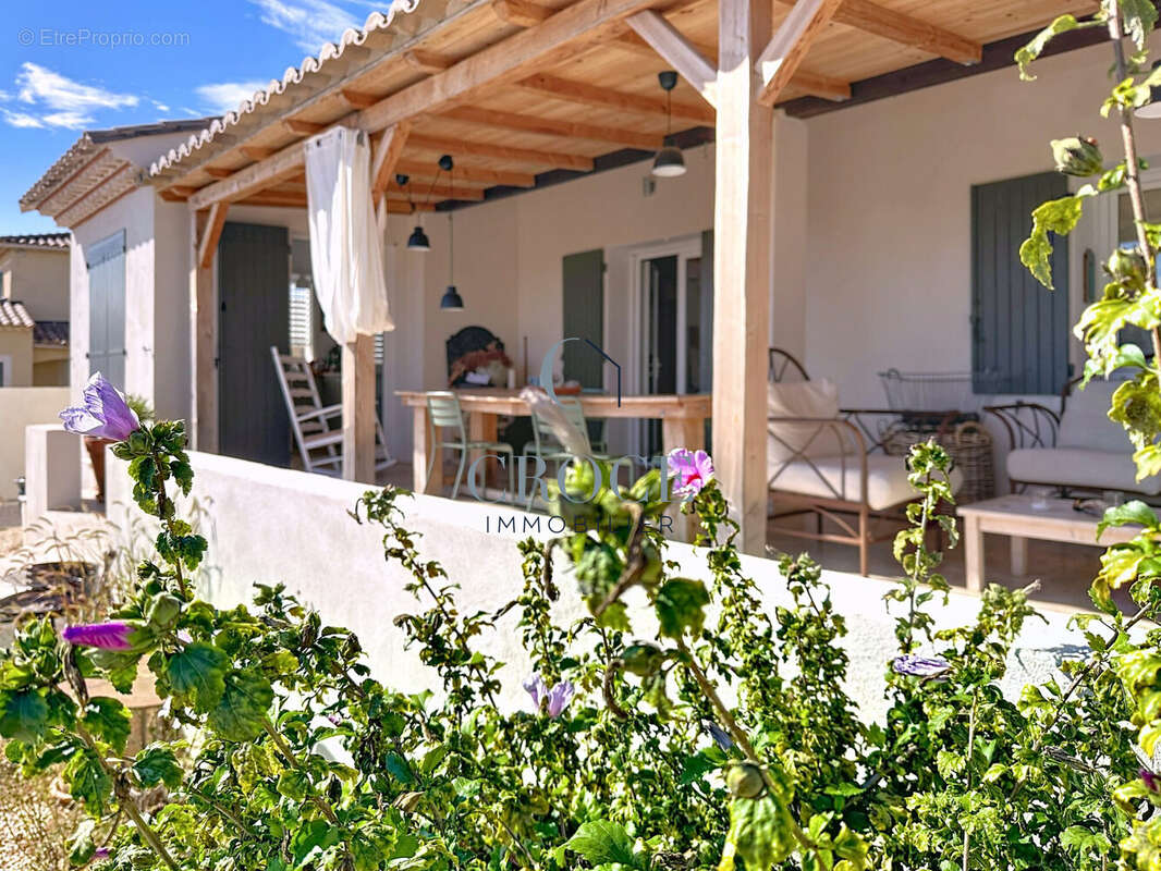 Maison à SAINT-QUENTIN-LA-POTERIE