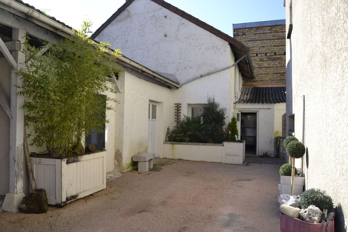 Appartement à SAINT-MARCEL