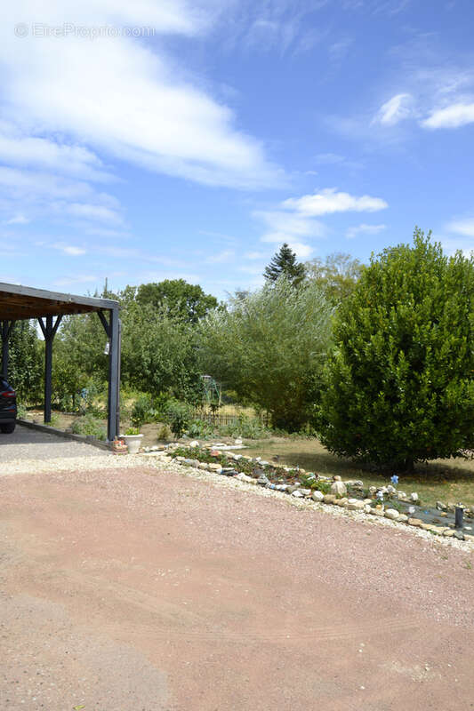 Maison à LA CHARMEE