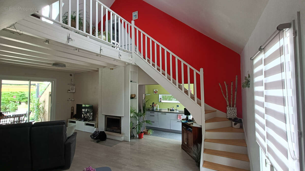 Maison à LA CHARMEE