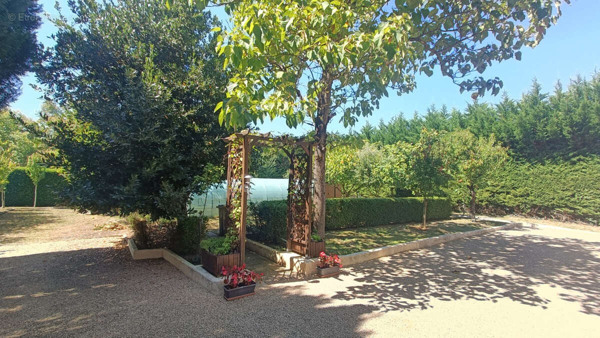 Maison à SAINT-MARTIN-EN-BRESSE