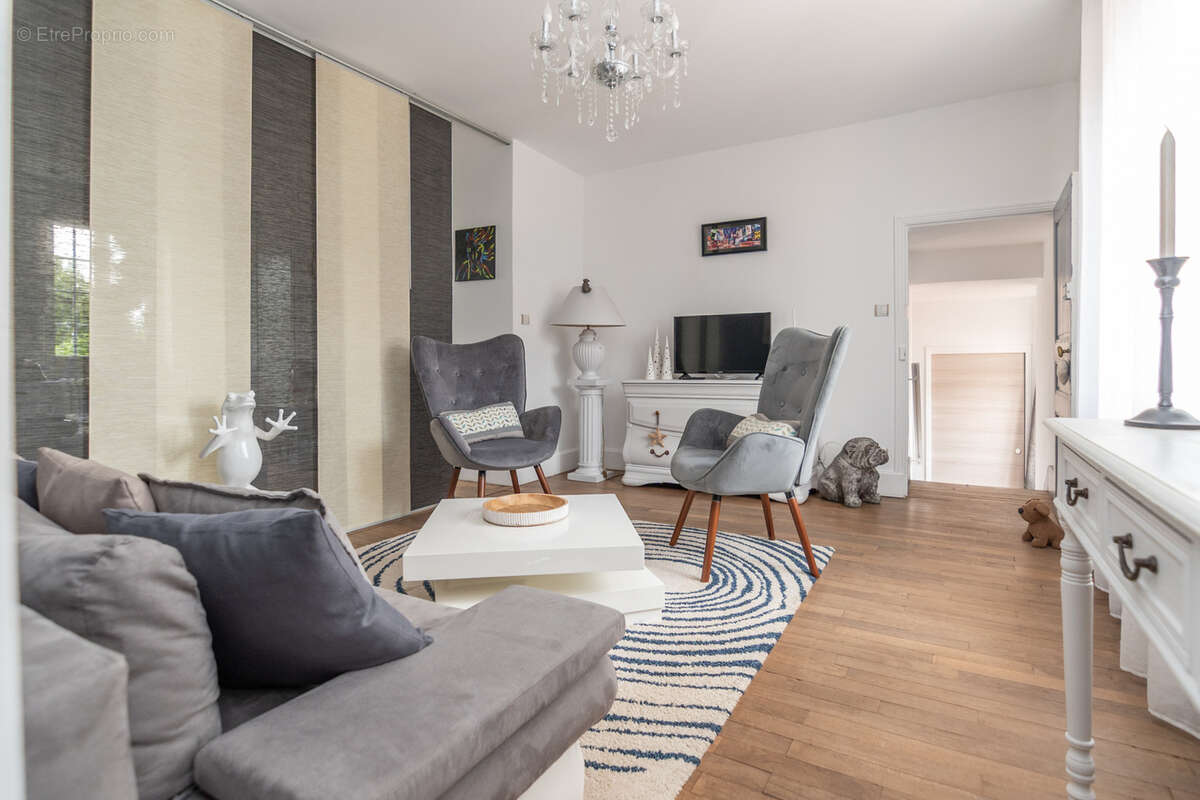 Maison à SAINT-MARCEL