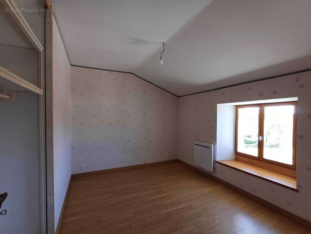 Maison à CHASSENEUIL-SUR-BONNIEURE