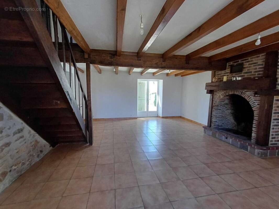 Maison à CHASSENEUIL-SUR-BONNIEURE