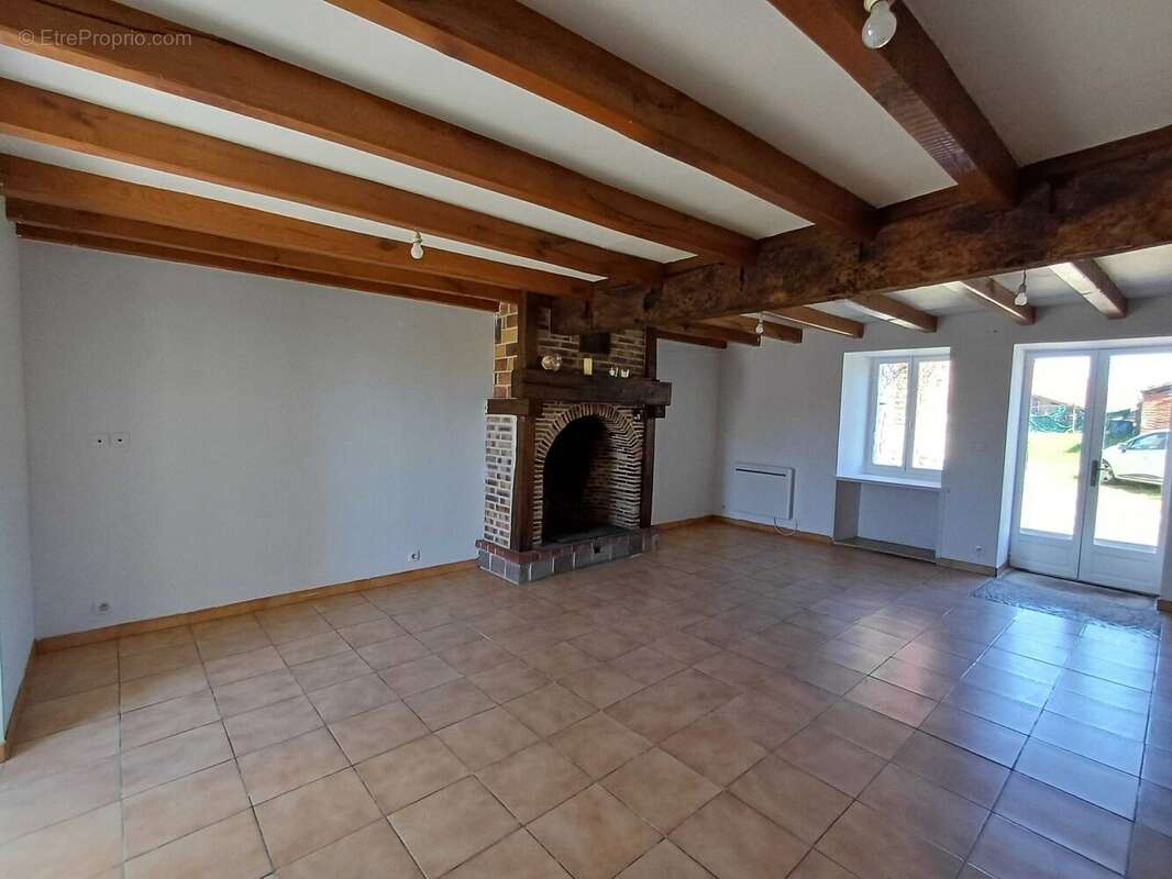 Maison à CHASSENEUIL-SUR-BONNIEURE