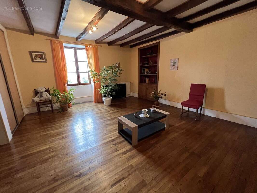 Maison à ROUMAZIERES-LOUBERT