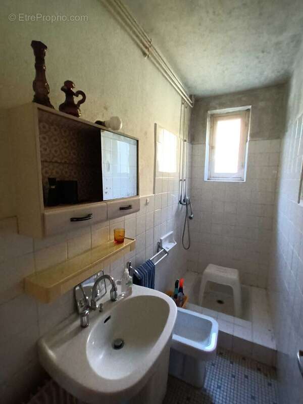 Maison à CHASSENEUIL-SUR-BONNIEURE