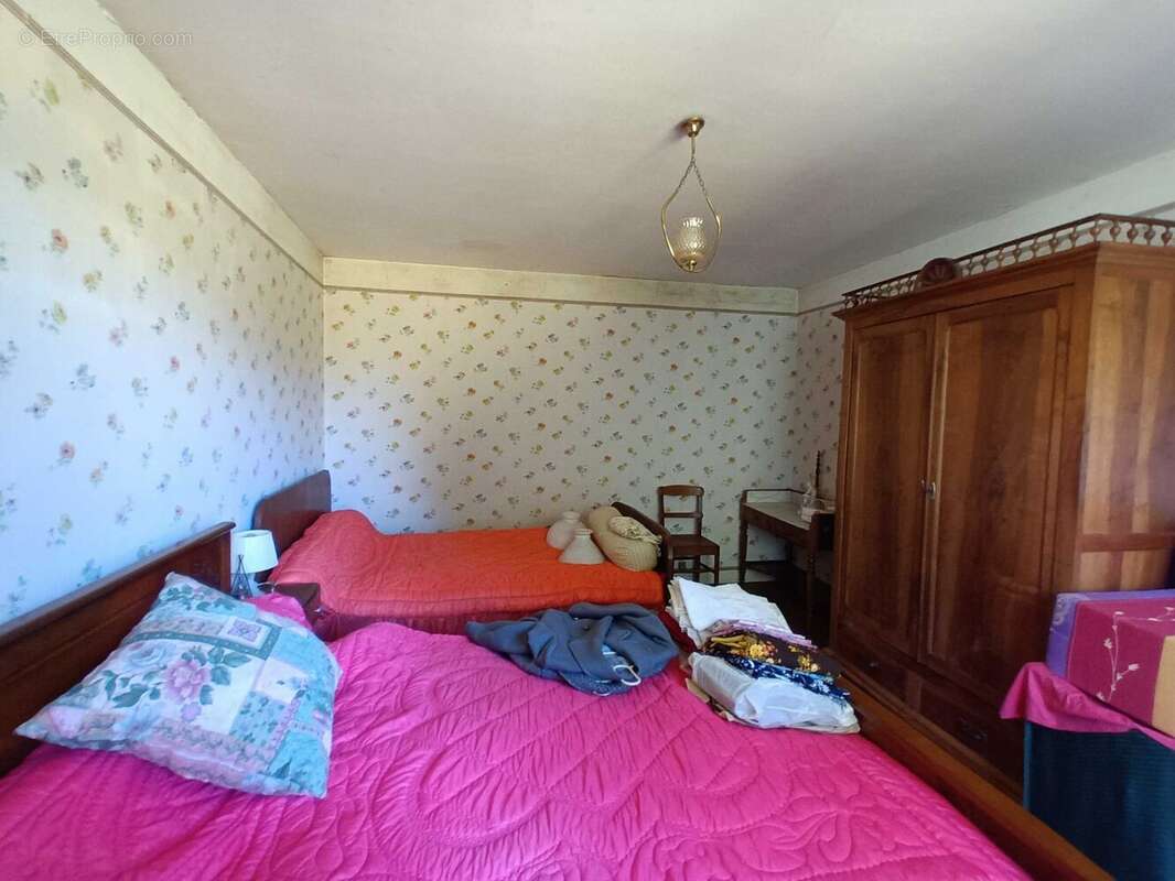 Maison à CHASSENEUIL-SUR-BONNIEURE