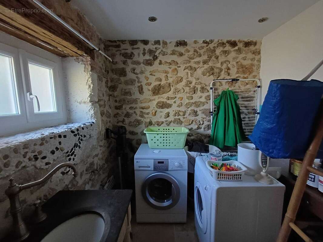 Maison à CHASSENEUIL-SUR-BONNIEURE