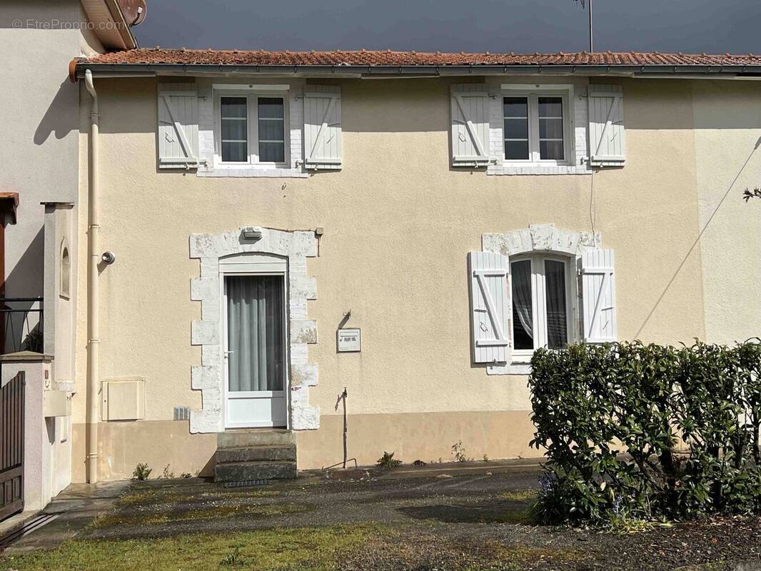 Maison à ROUMAZIERES-LOUBERT