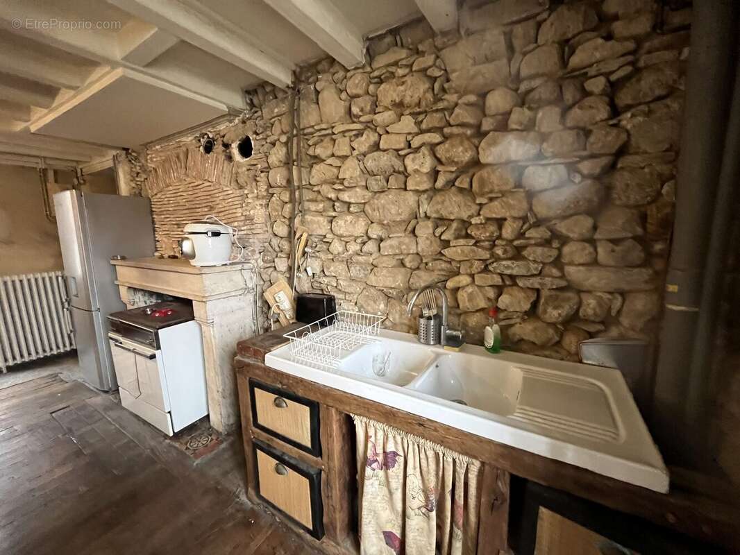 Maison à CHASSENEUIL-SUR-BONNIEURE