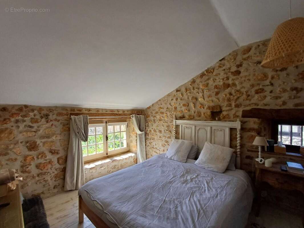 Maison à CHASSENEUIL-SUR-BONNIEURE