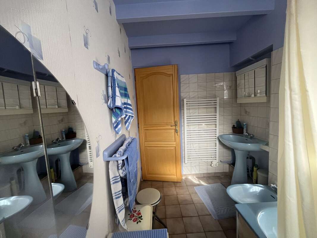 Maison à CHASSENEUIL-SUR-BONNIEURE