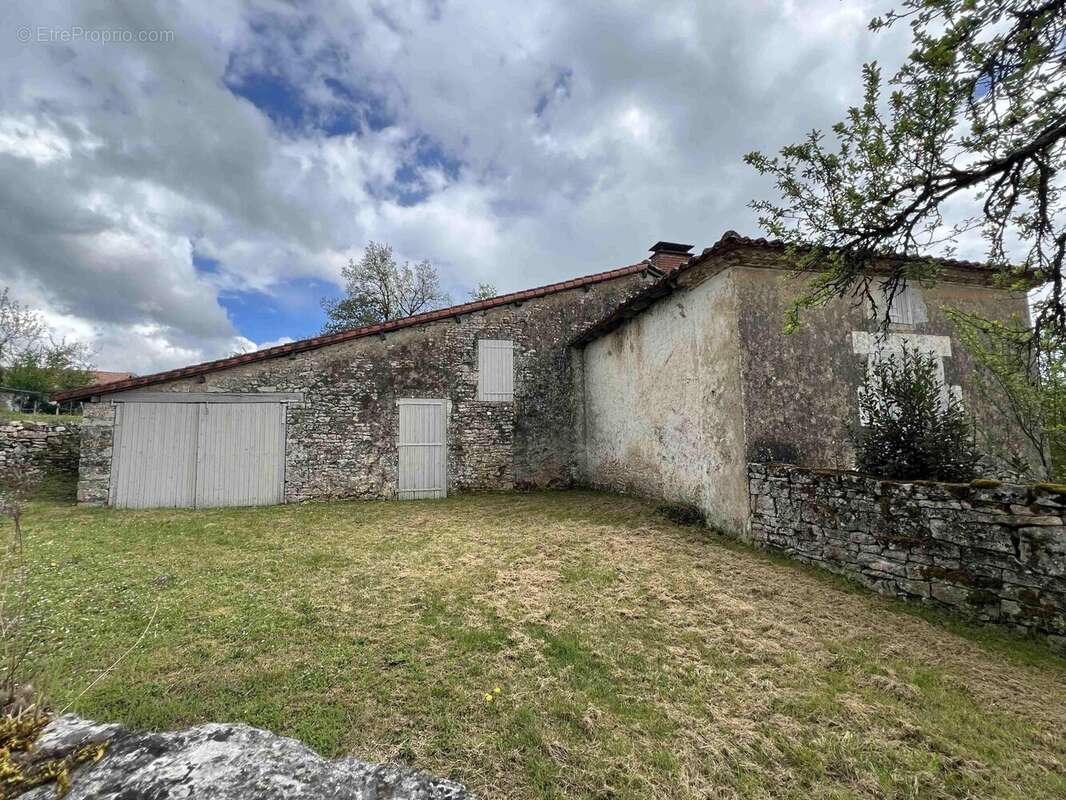 Maison à SAINT-CLAUD