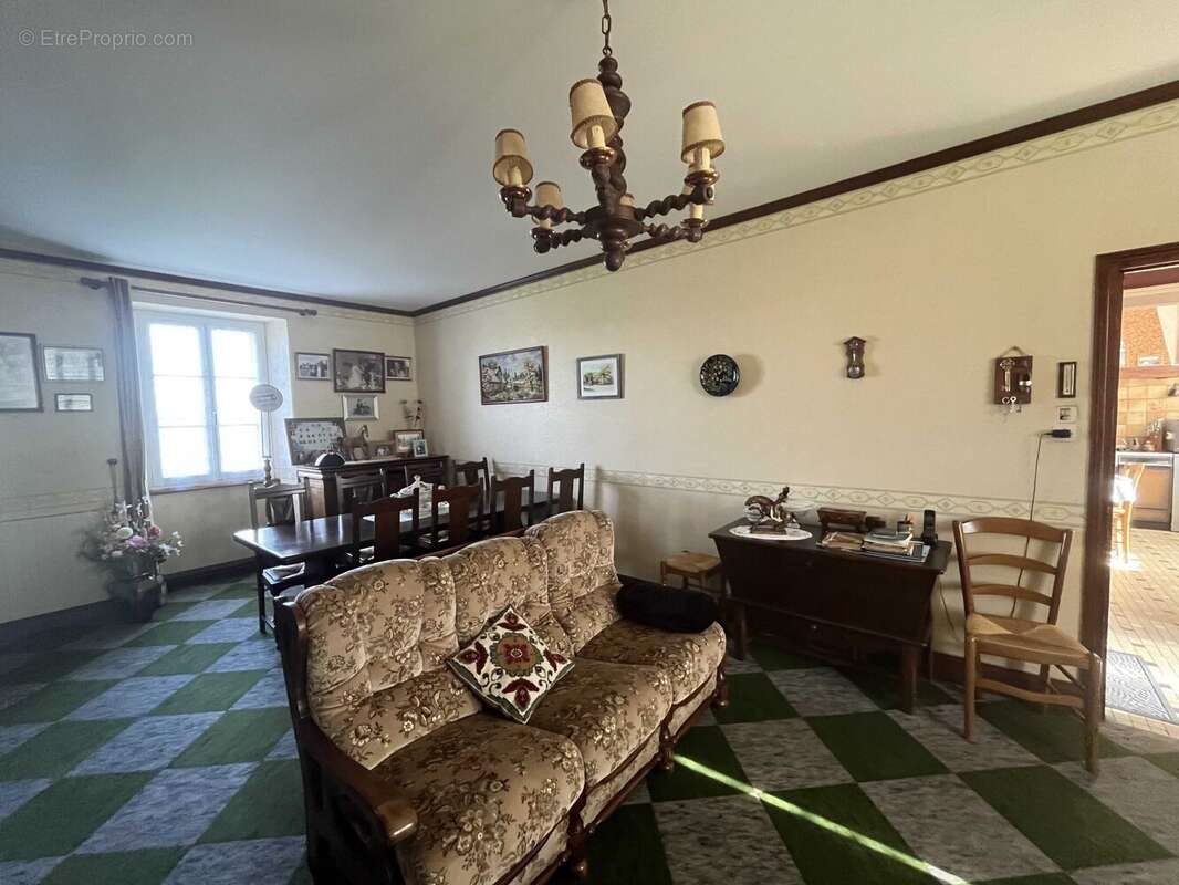 Maison à ROUMAZIERES-LOUBERT