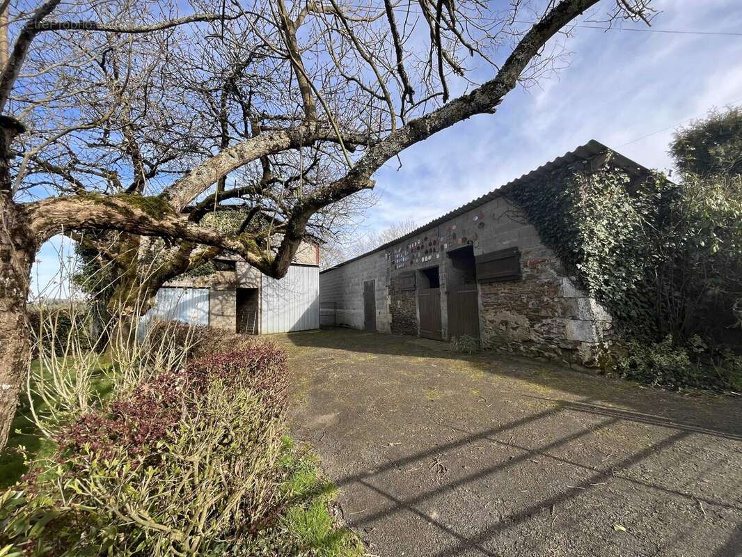 Maison à ROUMAZIERES-LOUBERT