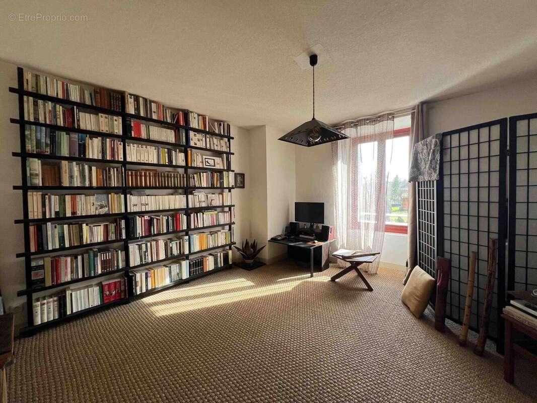 Maison à SAINT-JUNIEN