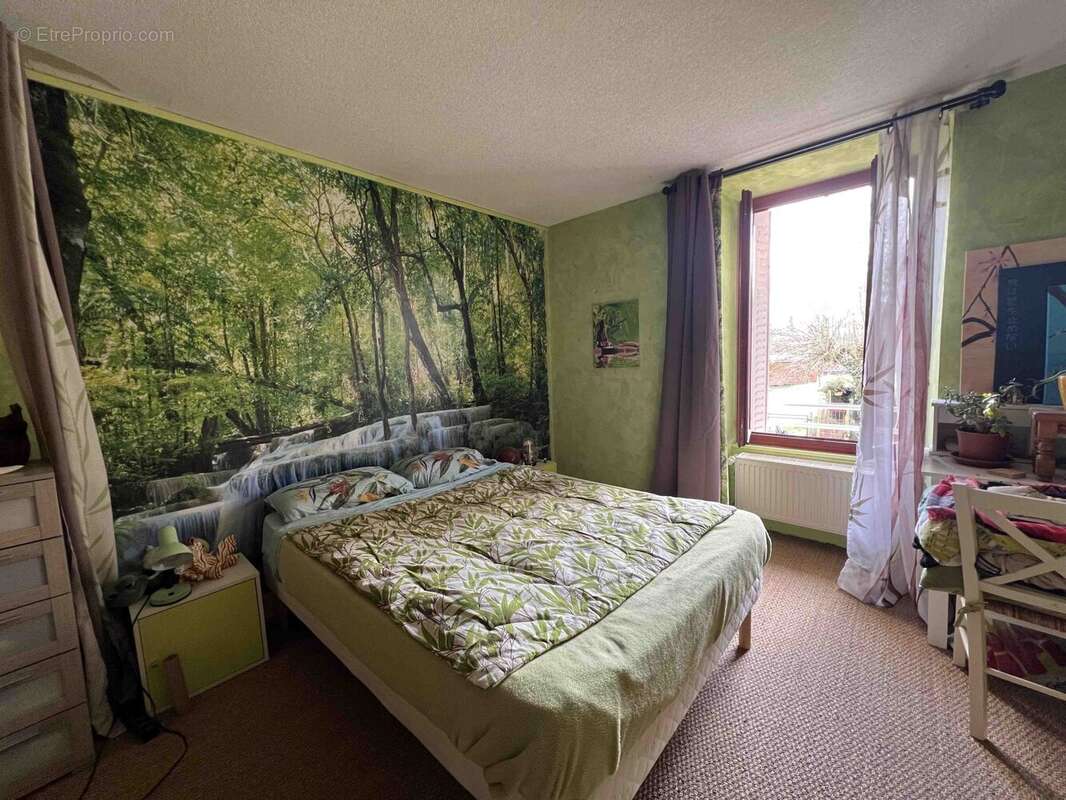 Maison à SAINT-JUNIEN