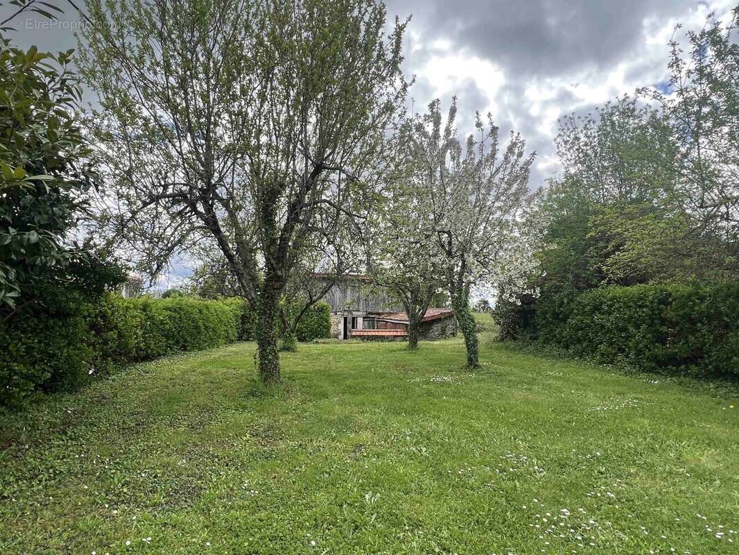 Maison à SAINT-CLAUD