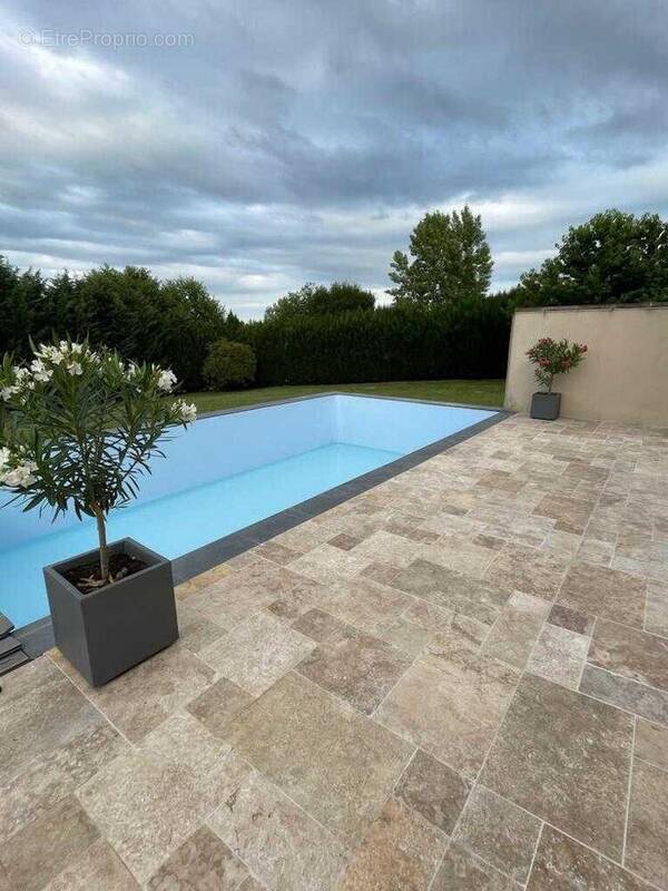 Maison à ROUMAZIERES-LOUBERT