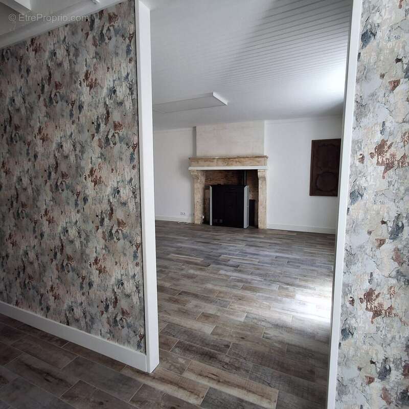 Maison à CHASSENEUIL-SUR-BONNIEURE