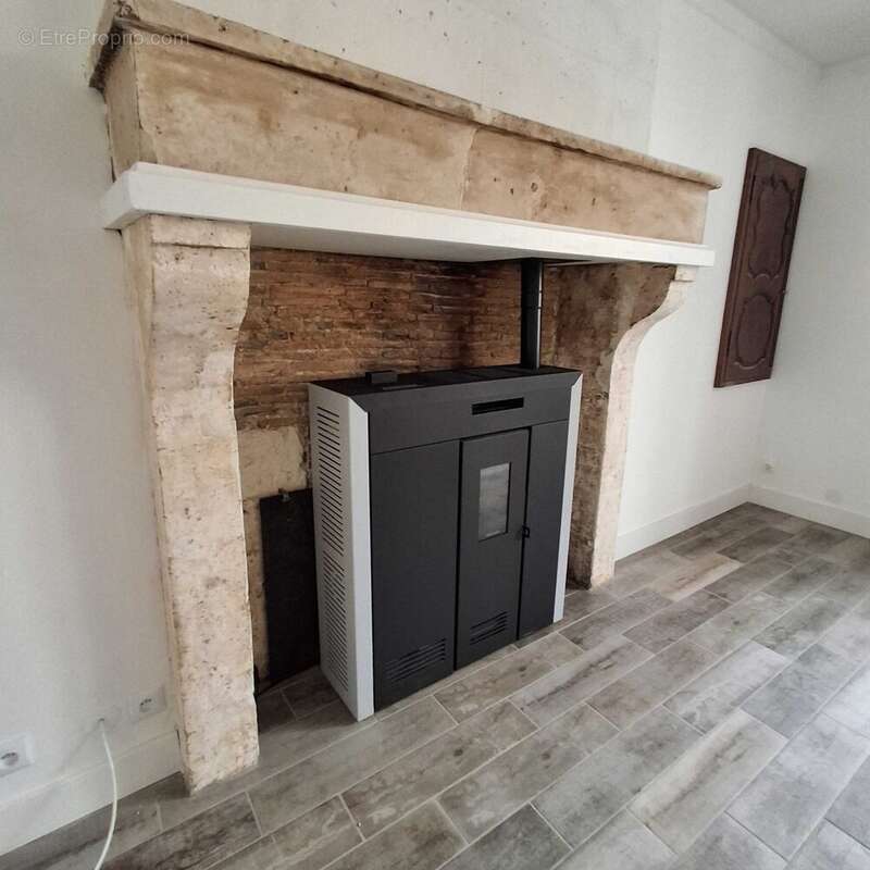 Maison à CHASSENEUIL-SUR-BONNIEURE