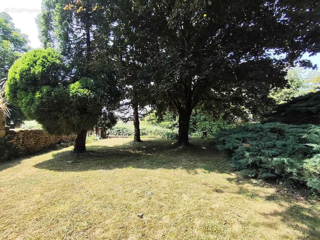 Maison à CHASSENEUIL-SUR-BONNIEURE