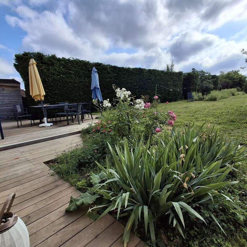 Maison à CELLEFROUIN