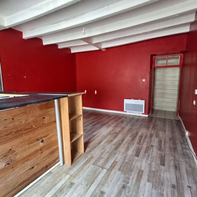 Maison à VITRAC-SAINT-VINCENT