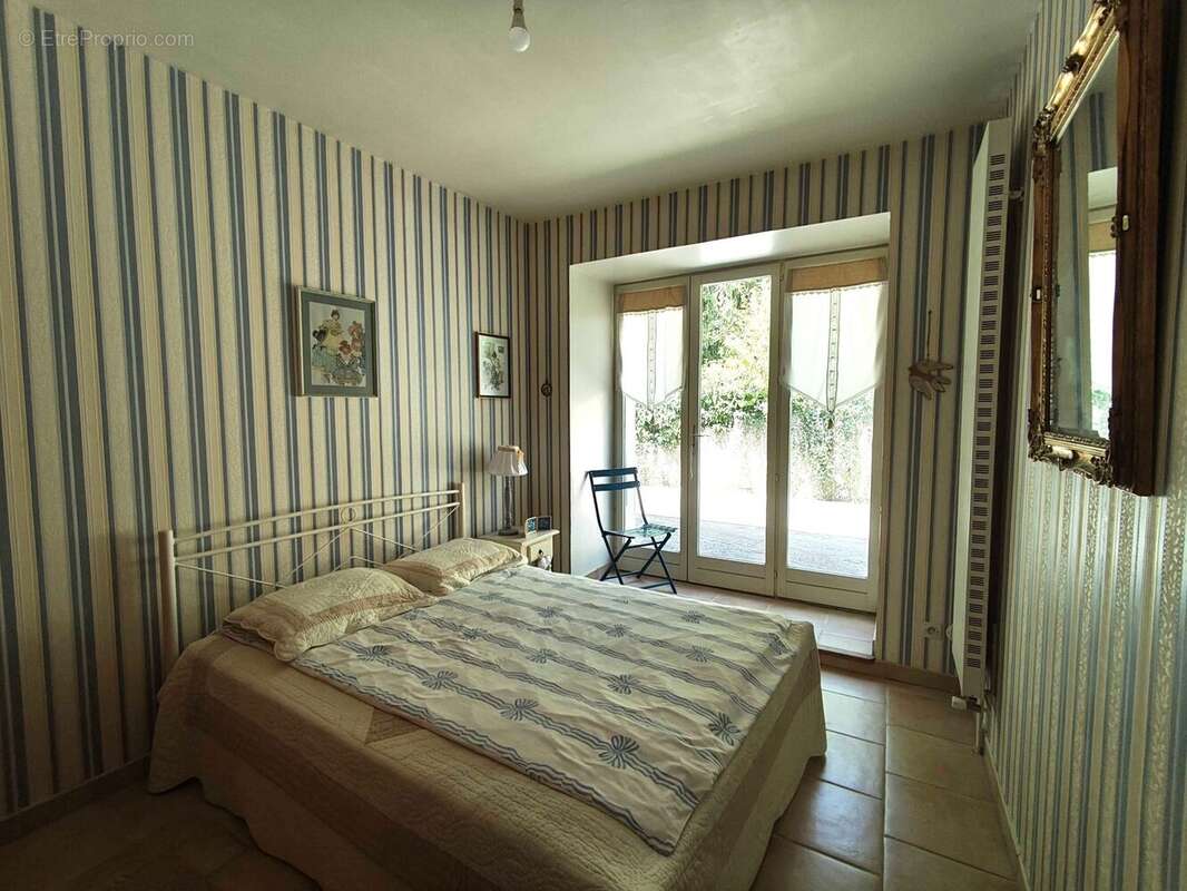 Maison à CHASSENEUIL-SUR-BONNIEURE