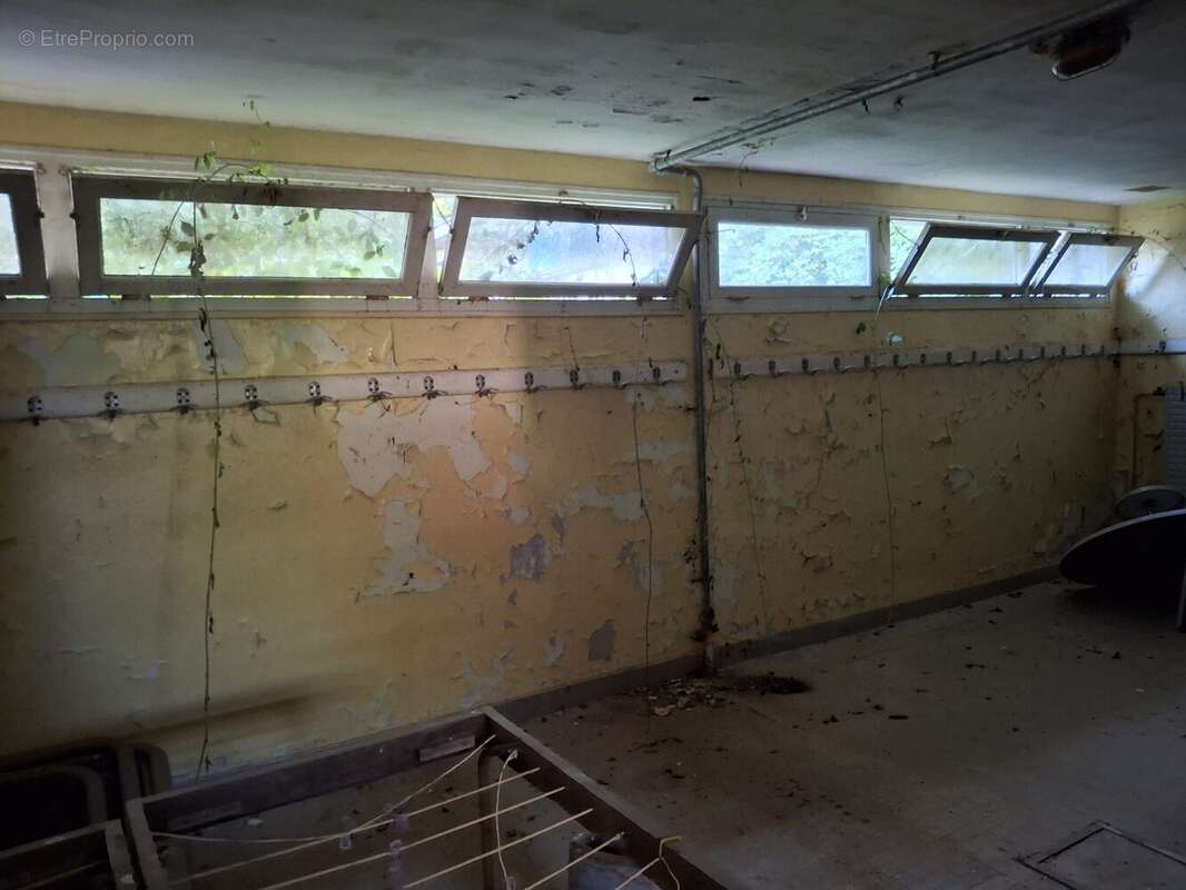 Commerce à LA ROCHEFOUCAULD