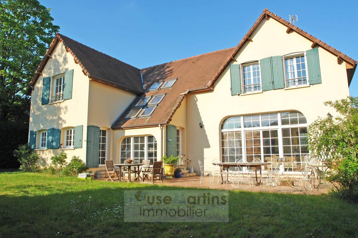 Maison à VERRIERES-LE-BUISSON