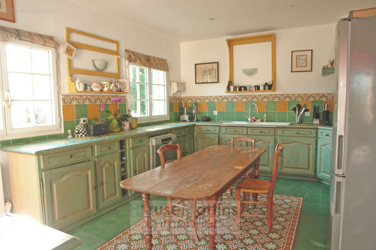 Maison à VERRIERES-LE-BUISSON