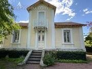 Maison à SAINT-YRIEIX-SUR-CHARENTE